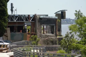 Los bares del parque España abrirán en el verano