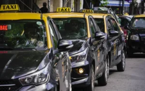 Los choferes de taxi de Rosario adhieren al paro nacional de transporte
