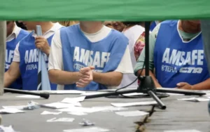 Los docentes aceptaron la propuesta salarial del gobierno santafesino