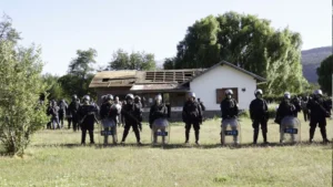 Los mapuches dejaron el Parque Los Alerces antes del desalojo