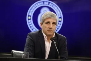 Luis Caputo reconoció el impacto de la suba de tasas, pero confía en una recuperación tras las elecciones
