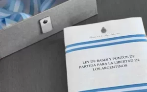 La ley Ómnibus se comienza a tratar mañana en el Congreso