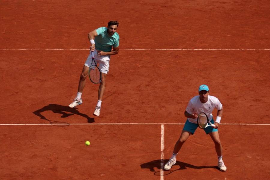 La pareja conformada por el argentino y el español Granollers vencieron a la dupla de Neal Skupski y Wesley Koolhof por 6-3 y 7-6 (4) en una 1 hora y 35 minutos.