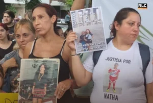 Masiva marcha en Roca y el Río por Tania y Agustina.