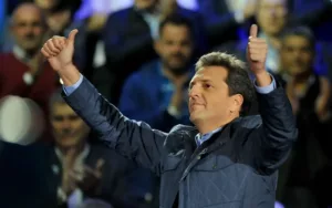 Massa propone un examen psicofísico para los candidatos