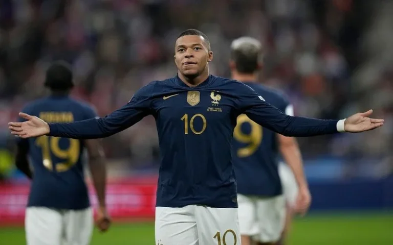 Mbappé contra Le Pen, líder de la ultraderecha francesa