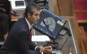 Media sanción a la Ley Ómnibus en Cámara de Diputados