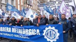 Por falta de acuerdo en paritarias, metalúrgicos iniciaron un paro