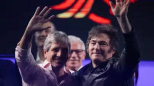 Milei mantendrá el esquema de bandas cambiarias, según anticipó