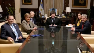 Milei recibió a Georgieva en Casa Rosada y reunió al Gabinete