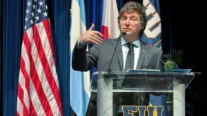 Milei viaja a Estados Unidos por cuarta vez