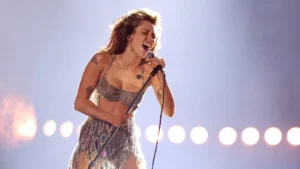 Miley Cyrus habría plagiado a Bruno Mars.