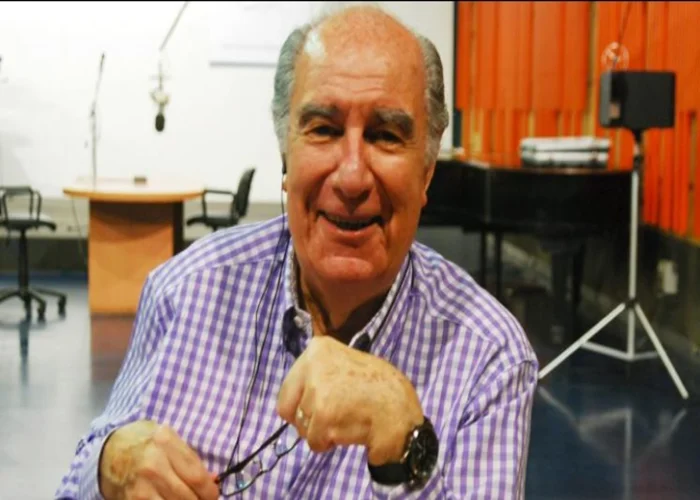 El ícono de la radiofonía argentina tenía 86 años y falleció este viernes. Trabajó mucho tiempo como jefe de locutores de Radio Mitre y creó el programa tanguero "Desde el alma".