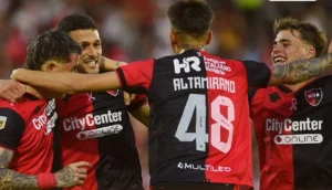 Newell's le ganó a Lanús en el Parque.