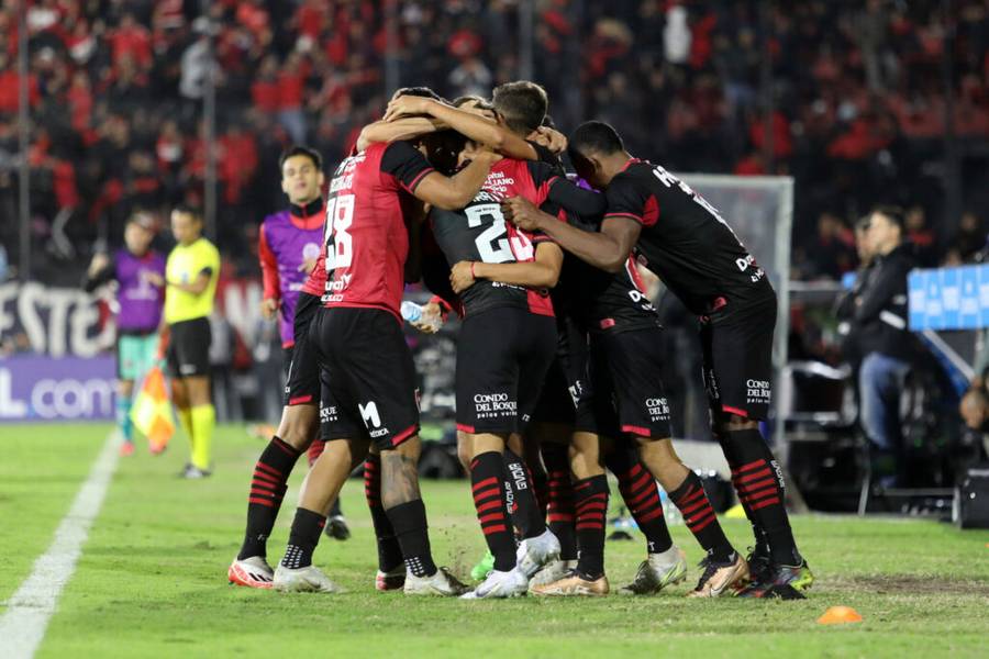 Newell's recibe a Unión