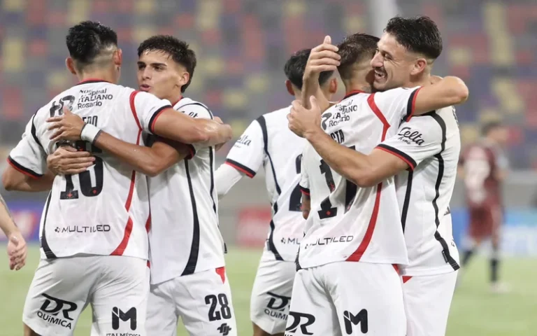 Newell’s goleó a Central Córdoba y consiguió su segunda victoria consecutiva
