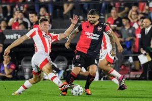 Newell's jugó mal y perdió ante Instituto