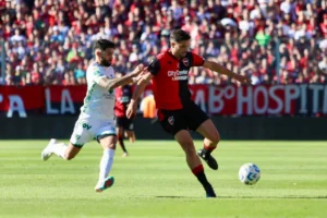 La lepra empató 1-1 con Sarmiento de Junín en el Coloso.