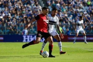 Newell's perdió con Gimnasia y Ricardo Lunari renunció a su cargo.