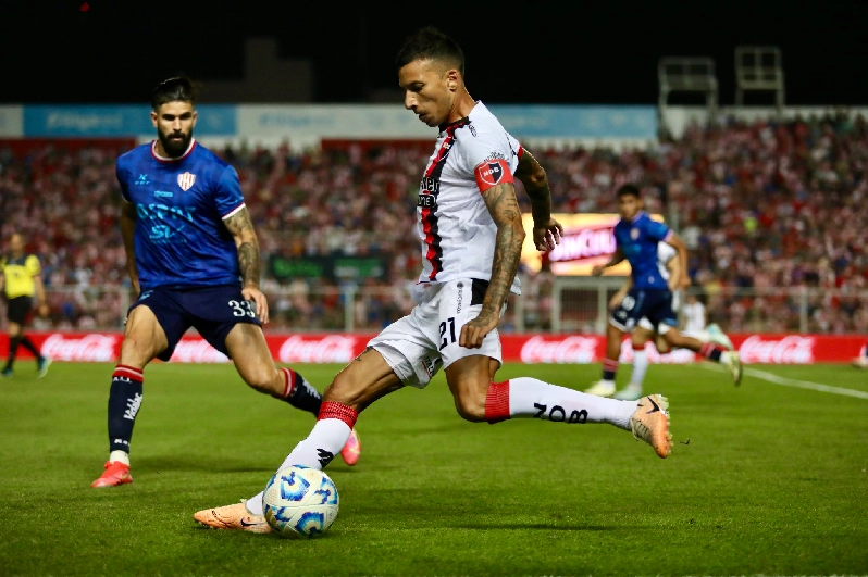 El equipo de Ricardo Lunari fue superado completamente por Unión en el estadio 15 de abril y cayó 2-0 con goles de Pitton y Orsini.