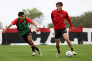 Newell's enfrenta a Sarmiento de Junín.