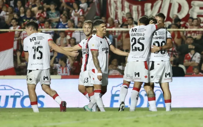 Newell's recibe al siempre difícil Racing en el Coloso