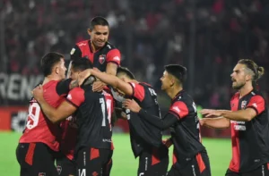 Newell's venció a Defensa y Justicia 1-0.