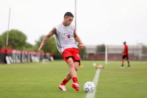Newell's visita a Banfield en el sur bonaerense.