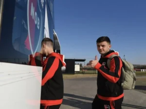 Comienza el ciclo Méndez: Newell's visita a Barracas Central