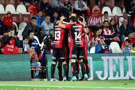 Newell's enfrentará al ganador entre Corinthians y Universitario