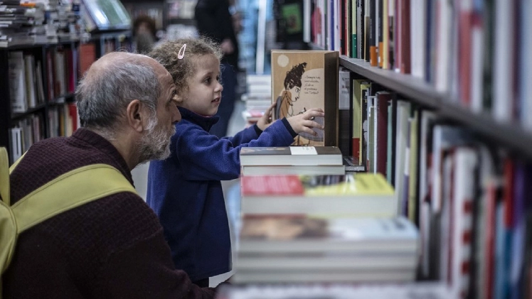 Este viernes 22 de noviembre se realiza la Noche de las Librerías centrada en esta oportunidad en la figura del enorme escritor rosarino. 