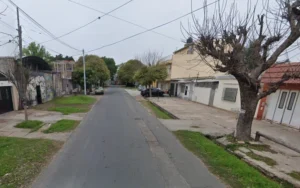 Móviles policiales tras una balacera mafiosa en Rosario