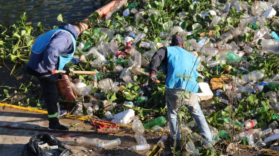 Realizaron nuevos operativos de limpieza en el arroyo Ludueña