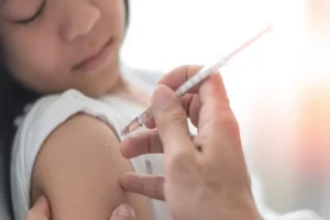 La Justicia chubutense intervino en un caso de padres antivacunas
