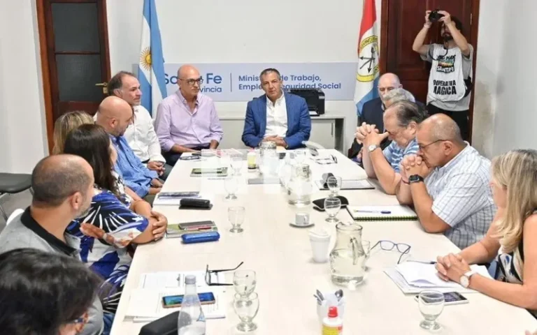 Paritaria docente: la Provincia convocó para este jueves a los gremios