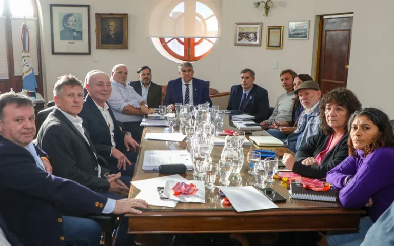 Paritaria en Santa Fe Provincia y gremios acordaron pasar a un cuarto intermedio