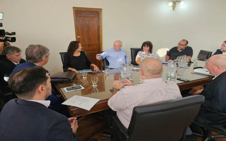 UPCN aceptó la propuesta paritaria del gobierno provincial