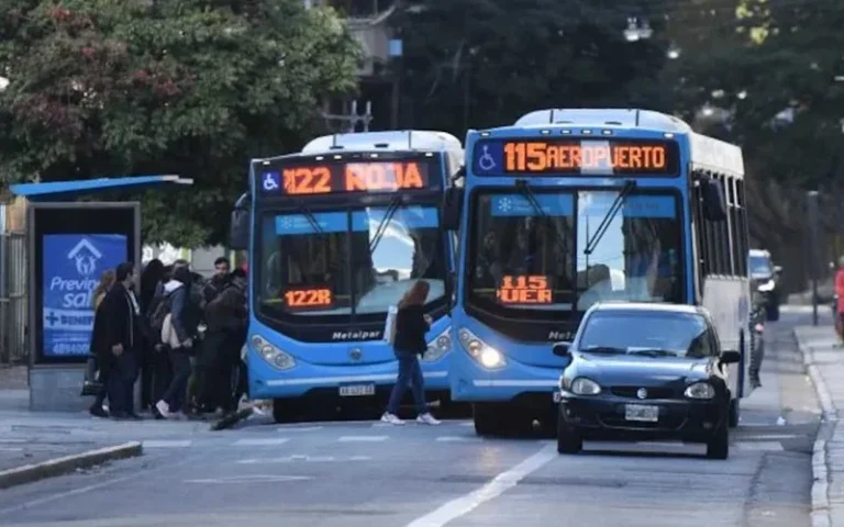 Paro de colectivos en el interior: ¿Rosario se suma a la medida?