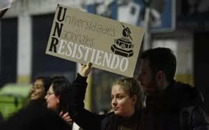 Paro docente en la UNR: cuatro días sin clases