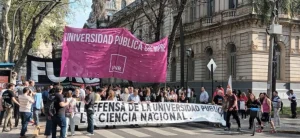 Docentes de la UNR definen la continuidad del plan de lucha
