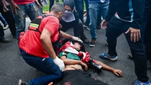 Piden la imputación del gendarme que le disparó a Pablo Grillo