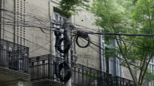 Plan para ordenar cables en el centro de Rosario