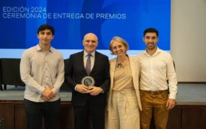 Polémica por un premio que recibió José Luis Espert del BCRA