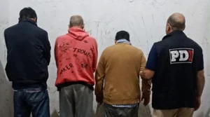 Operativo policial en Rosario contra un punto de venta de drogas