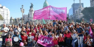 Por el paro universitario docente, la UNR no dictará clases