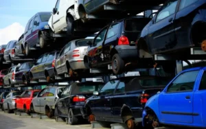 Por una ley, se pierden casi 600 mil millones de pesos al año en desechos de automóviles