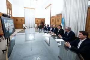 Presupuesto 2025 Francos y Caputo con los gobernadores