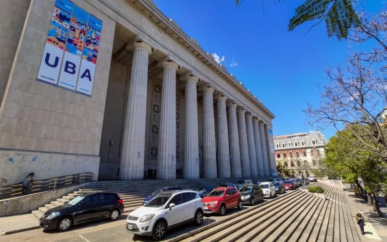 Proponen arancelar la universidad pública para extranjeros no residentes