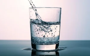 Proponen multas para garantizar el acceso gratuito al agua en eventos masivos