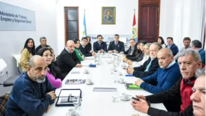 Provincia aseguró que "la paritaria está cerrada" y pagará el aumento docente